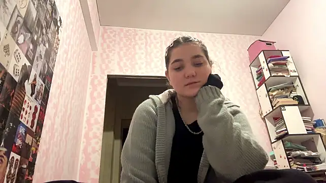 JanineThielman stripchat live cam model