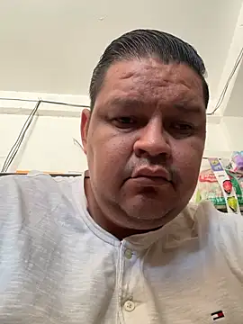 fercho25rv stripchat live cam model
