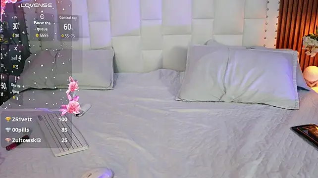 hornybarelylegalgirl stripchat live cam model