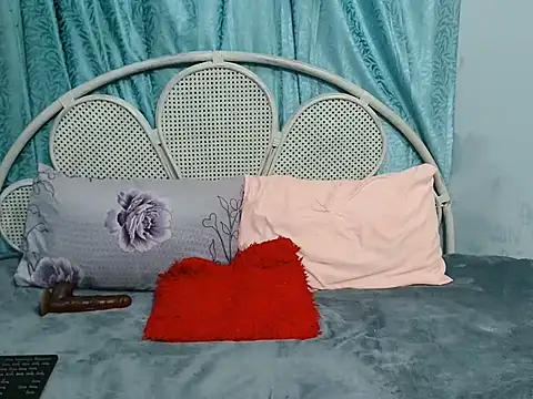 xxSexyTalia28 stripchat live cam model