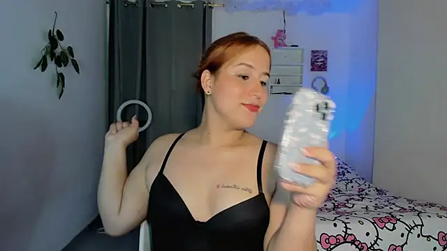 Sofiababyy stripchat live cam model