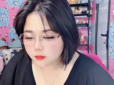Nhanlu009 stripchat live cam model