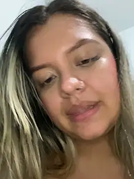 azulskyer stripchat live cam model