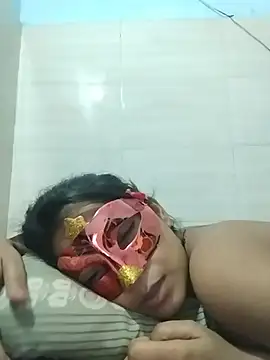 Queen-Rakhi stripchat live cam model