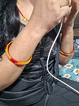 SONIYABHABHI90 stripchat live cam model