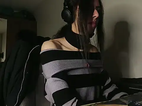 Eleonore_Suzuki stripchat live cam model