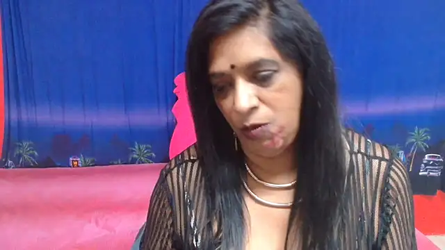 INDIANFUSION stripchat live cam model