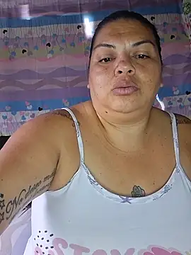 Juli_grandestetas stripchat live cam model