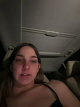 DoriDelux66 stripchat live cam model
