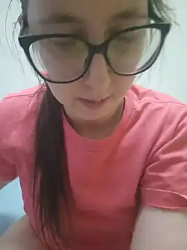 Sarah459 stripchat live cam model