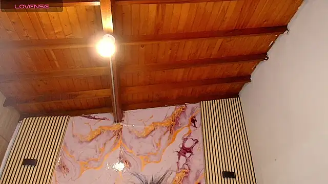 IvyShine7 stripchat live cam model