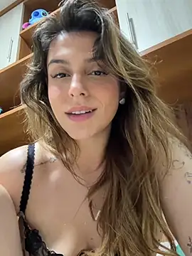 BarbieHotBrazil stripchat live cam model