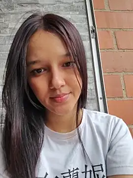 _Denis_sweet stripchat live cam model