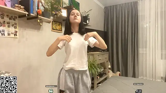 RukiyaLowland stripchat live cam model
