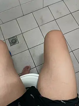 Y0Y0me stripchat live cam model