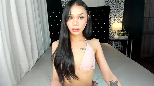 Herecummsamara69 stripchat live cam model