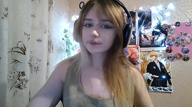 MilaTyan stripchat live cam model