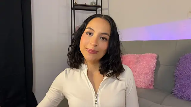 Ariiana_Jones stripchat live cam model