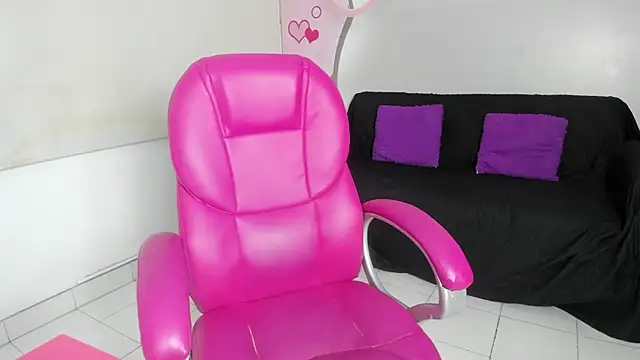 Doll-Star stripchat live cam model