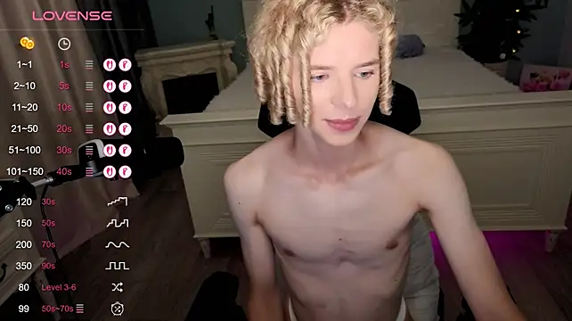 Kudi_Minnt stripchat live cam model