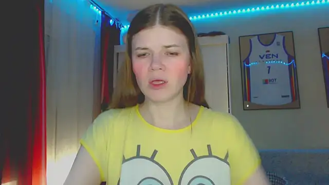 Klementa stripchat live cam model