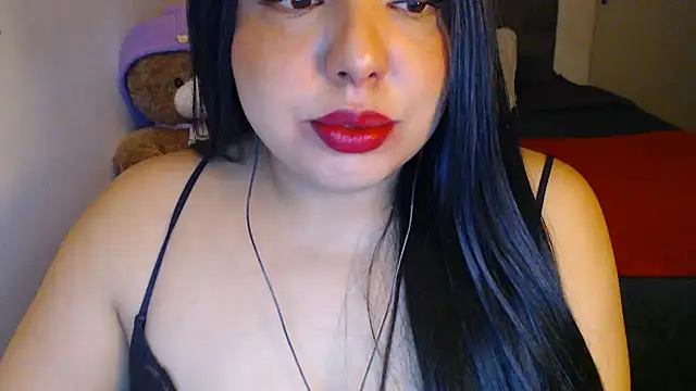 Internacionalist7 stripchat live cam model