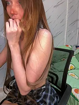 AliceeXHottie stripchat live cam model