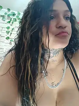 Michelle_Brito1 stripchat live cam model