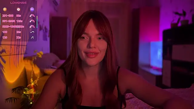 CherryRed_Girl stripchat live cam model