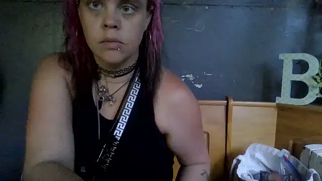 TWiSTYTheTwizted stripchat live cam model