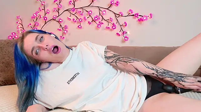 Your-Night-Fury stripchat live cam model