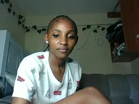 Velvet_peach stripchat live cam model