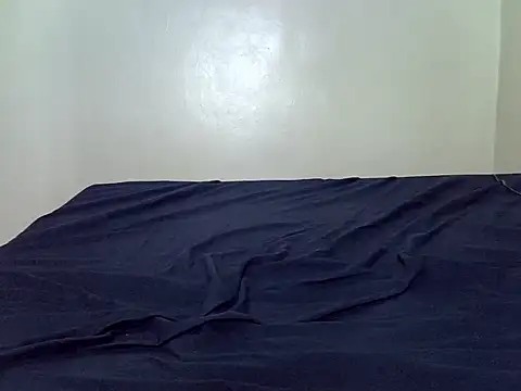 Dejavuh24 stripchat live cam model
