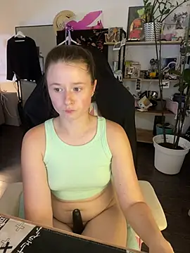 sweetest_pie stripchat live cam model
