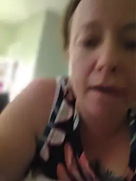 julimonroe stripchat live cam model