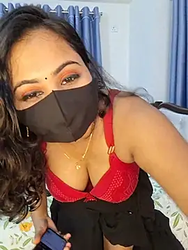 Bristy--- stripchat live cam model