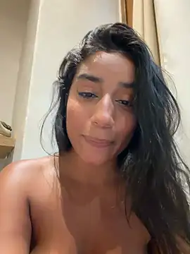 SaryJonex stripchat live cam model