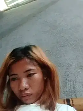 uwannataste stripchat live cam model