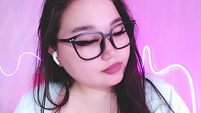 yourmermaidd stripchat live cam model