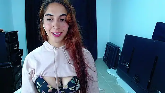 MariamGray1 stripchat live cam model