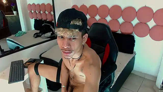Skinny_cute_Alyer stripchat live cam model