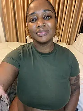 Honeylust26 stripchat live cam model
