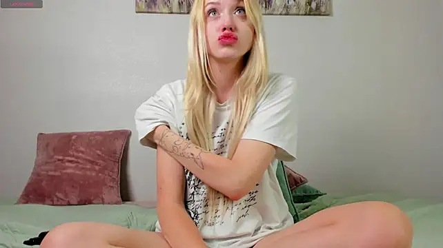 willaw stripchat live cam model