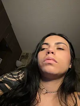 i_am_nina_ stripchat live cam model
