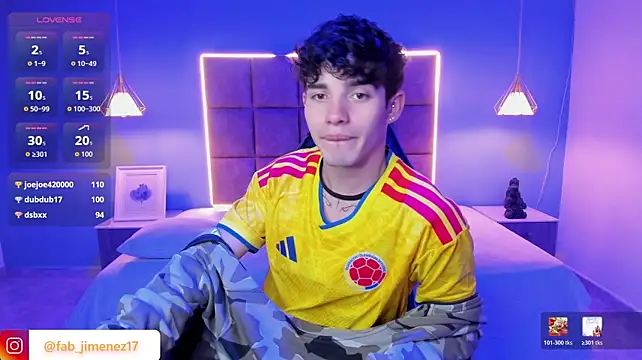 AlejooTwink stripchat live cam model