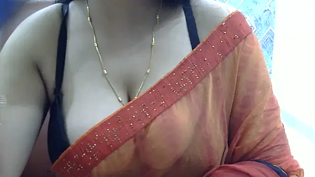 zoyaa-sexy stripchat live cam model
