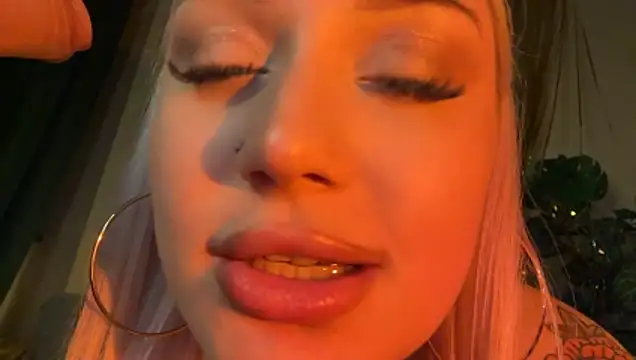 MCThroatGoat stripchat live cam model