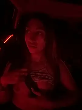 Sara_fun stripchat live cam model