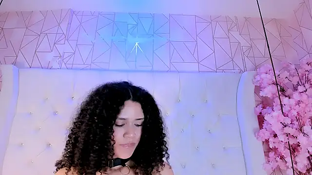 Lilithadams1 stripchat live cam model