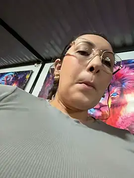 KittyObsession stripchat live cam model
